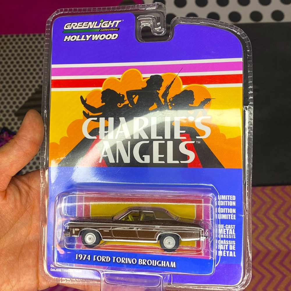 Charlie’s Angels 1974 Ford Gran Torino Brougham Greenlight Collectibles car